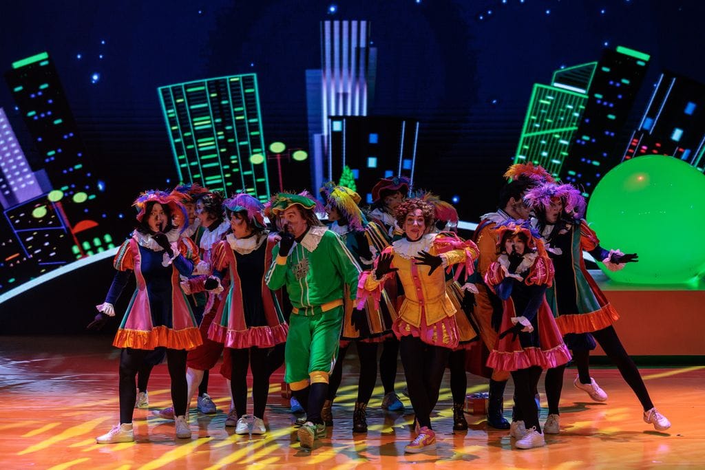 Theatershow Feest in het Kasteel uit 2021 op het podium